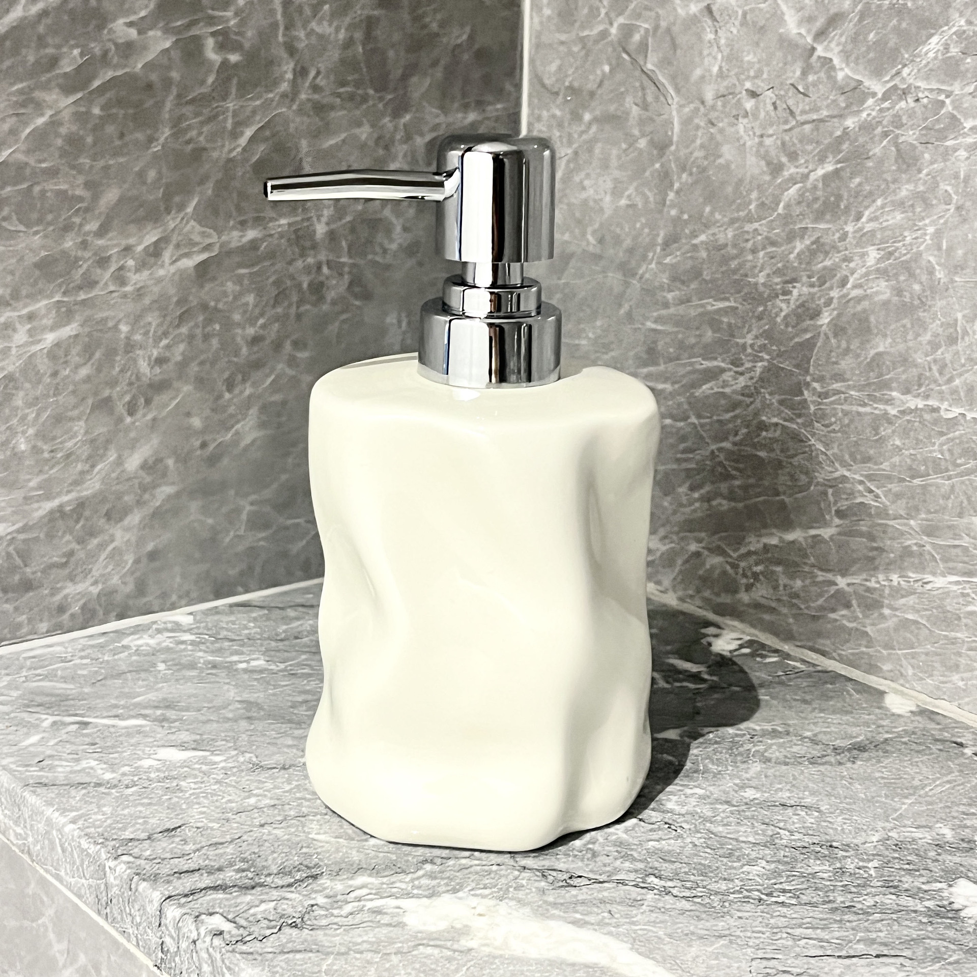 កំប៉ុងដាក់សាប៊ូ 400ml