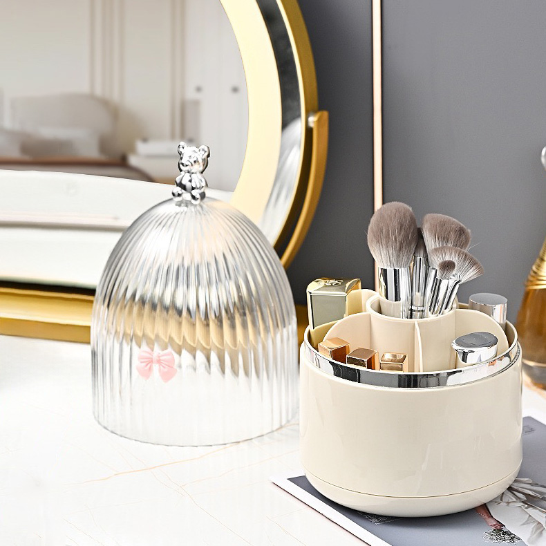 ប្រដាប់ដាក់ក្រែមលាបមាត់ ប៊ិចគូរោមភ្នែក មានគម្របការពារធូលី  បង្វិលបាន ស្អាត់ទាន់សម័យ