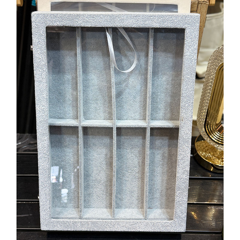 ប្រអប់ដាក់វេនតា សាច់កាំម្ញី (Velvet)