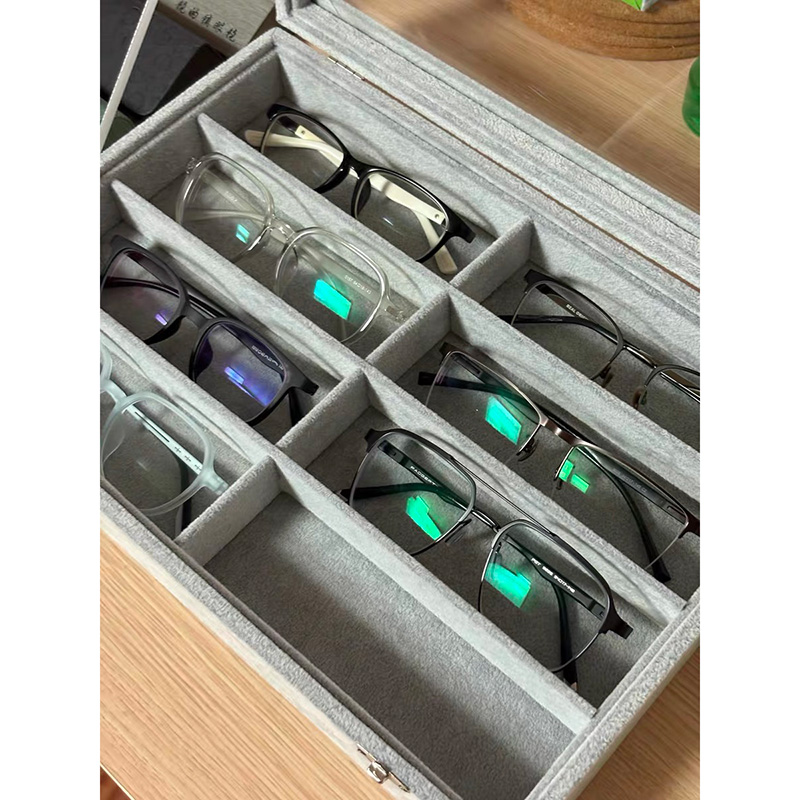 ប្រអប់ដាក់វេនតា សាច់កាំម្ញី (Velvet)