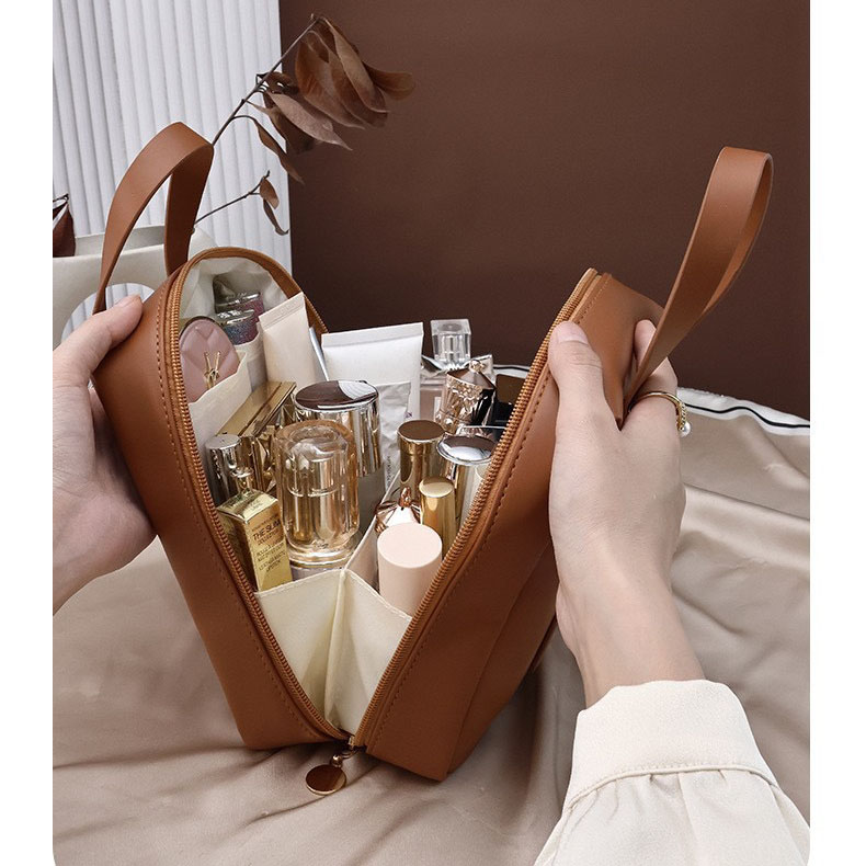 កាបូបដាក់គ្រឿងអលង្ការ