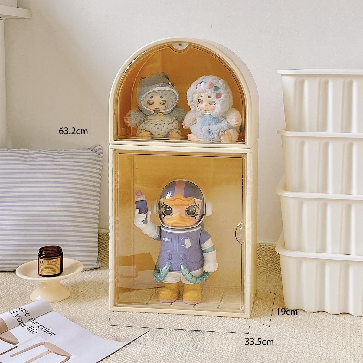 Pop Mart blind box display