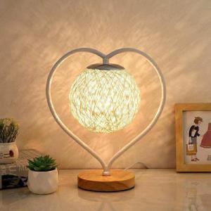 អំពូលតាំងក្នុងបន្ទប់គេង white heart + beige