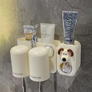 ឈុតកំប៉ុងដាក់ច្រាស់​ និង​ ថ្នាំដុះធ្មេញ​ មាន​ Rabbit