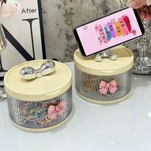 ប្រអប់ដាក់បូចង់សក់ មានផ្កា និង បូប្រាក់